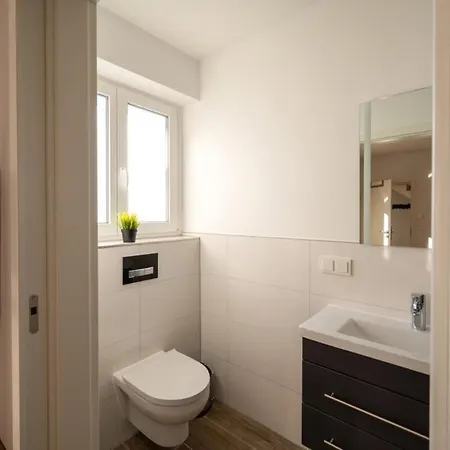Up To 37 People - Your - Mountain Apartment